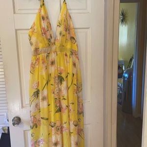 Fashion Nova spring dress floral new never worn .